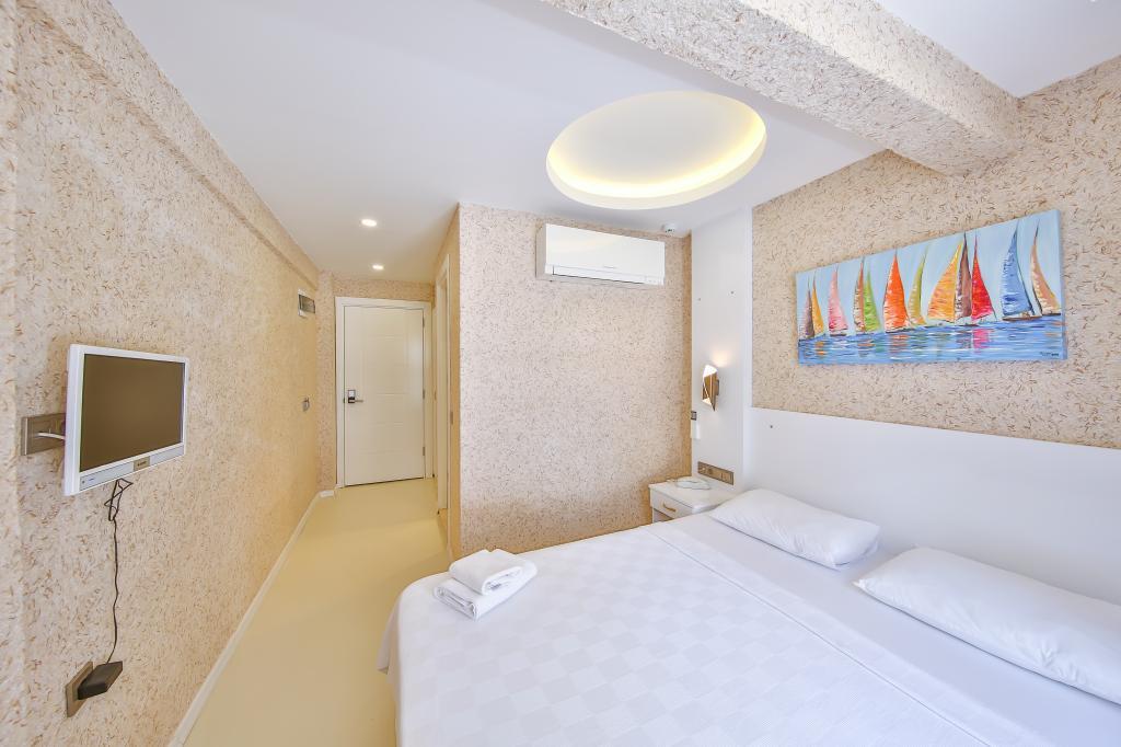 Hotel No37 ( +12 ) — 2