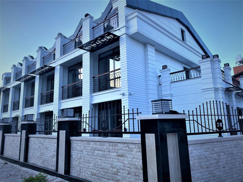 Miyas Luxury Hotel — 1
