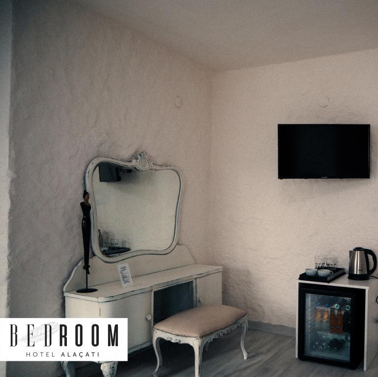 Bedroom Hotel Alaçatı — 8