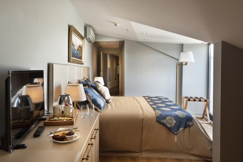 Güner Business Hotel — 3