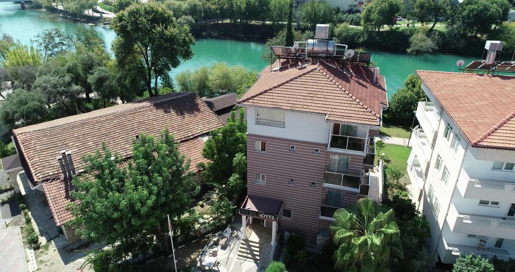 River Boutique Hotel — 1