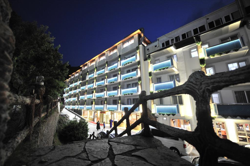 Oylat Kaplıcaları Çağlayan Otel