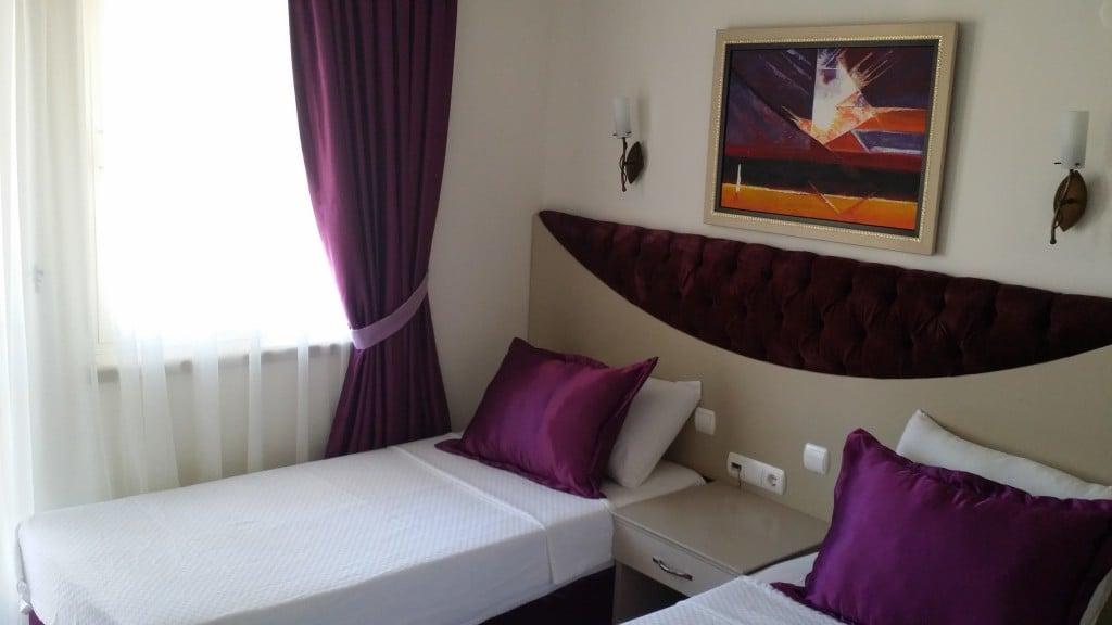 Almena Hotel — 2