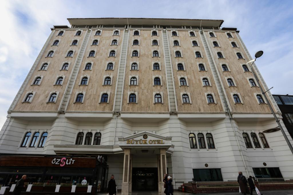 Sivas Büyük Otel — 1
