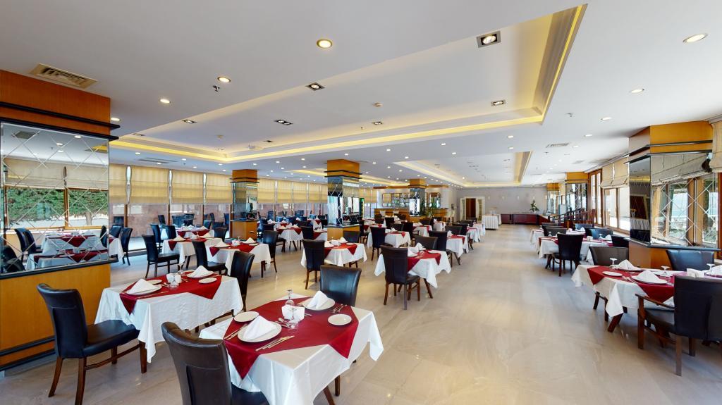 Double Royal Hotel — 5