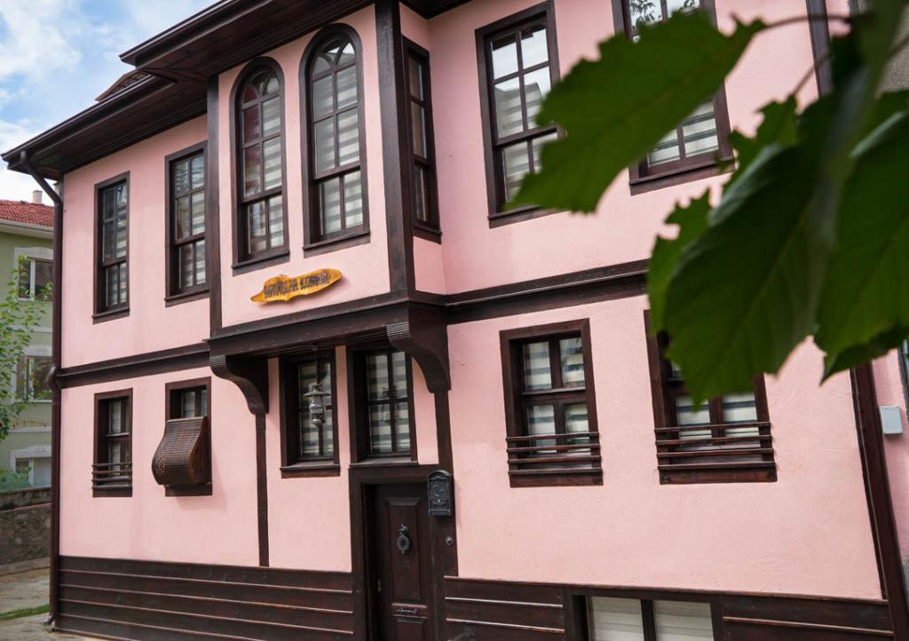 Matışlar Konağı — 1