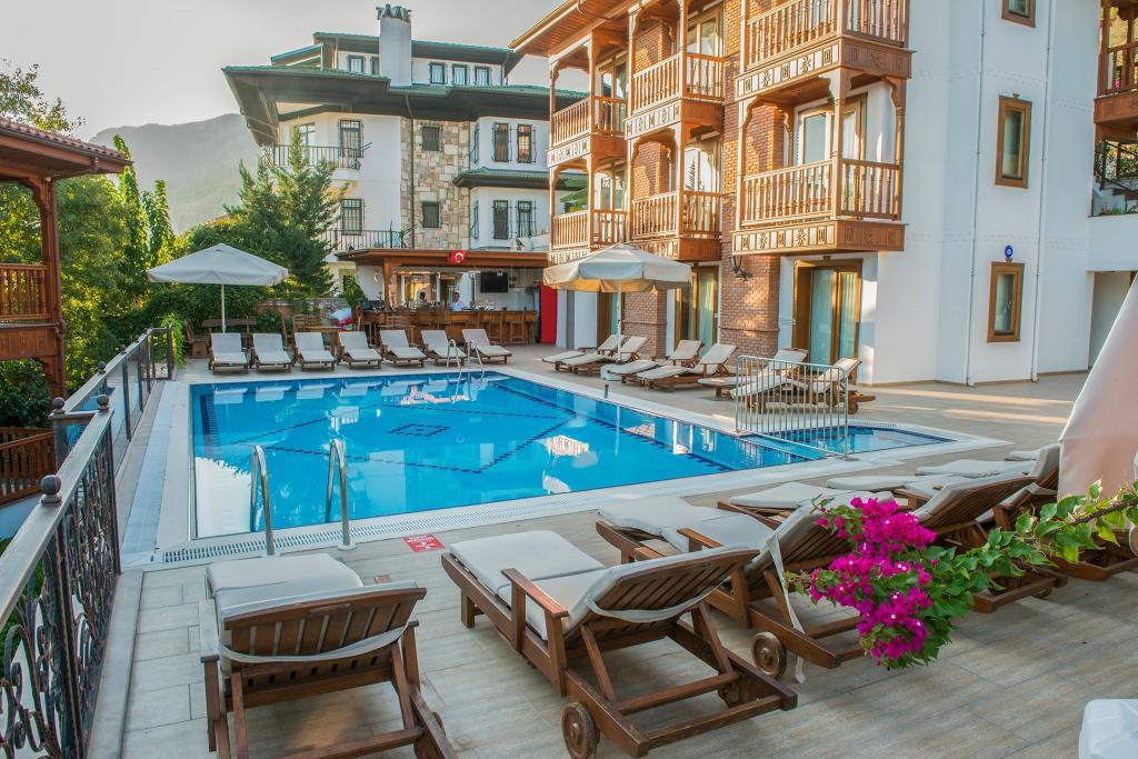 Azmakhan Hotel — 1
