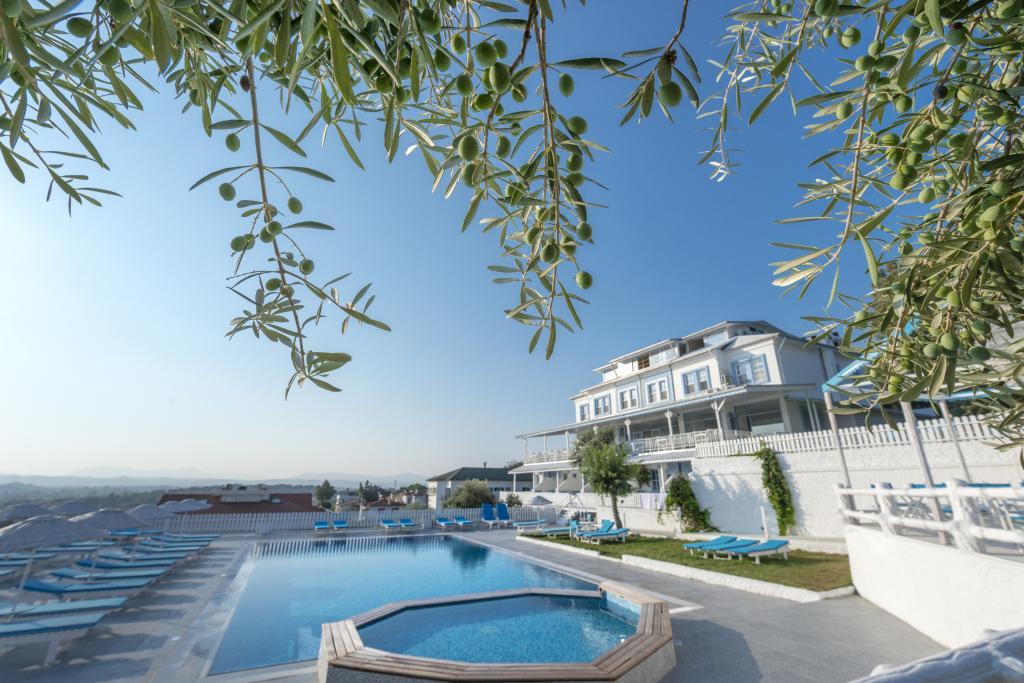 Thea Teos Butik Hotel — 5