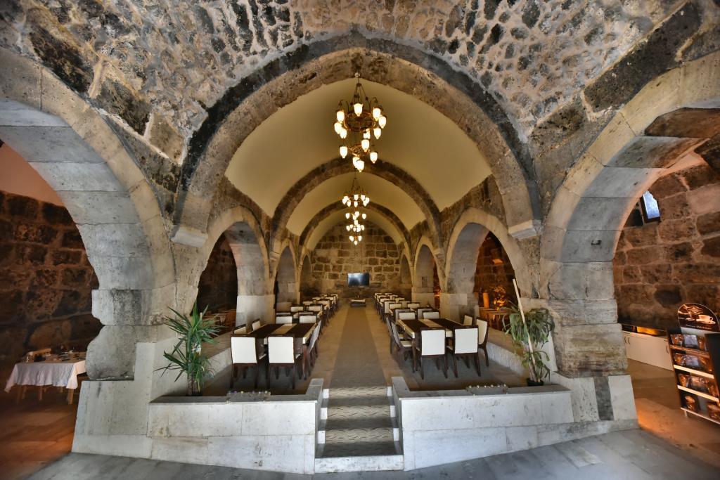 Akhan Kervansaray HotelRestaurant — 8