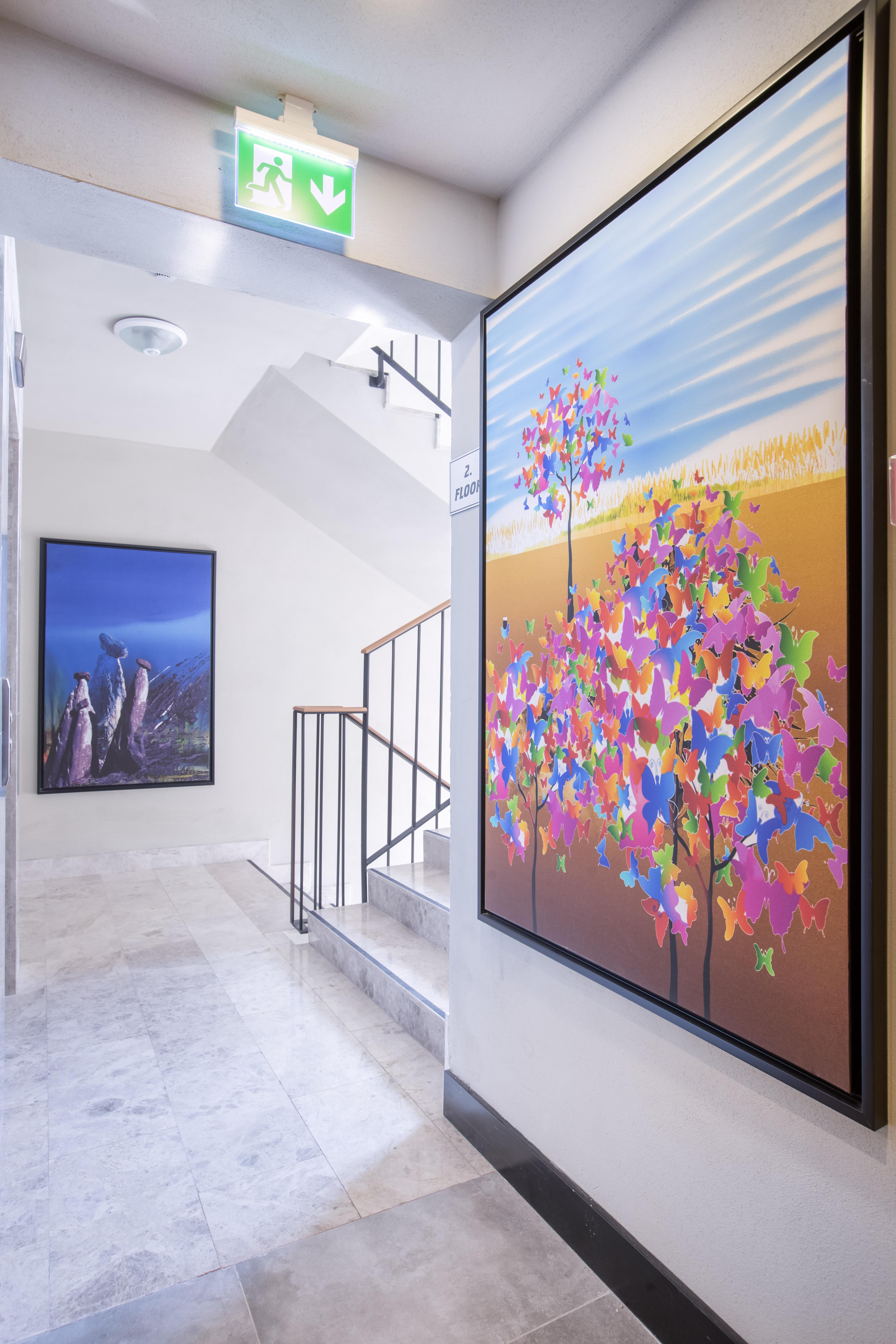 Signature Hotels & Spa — 9