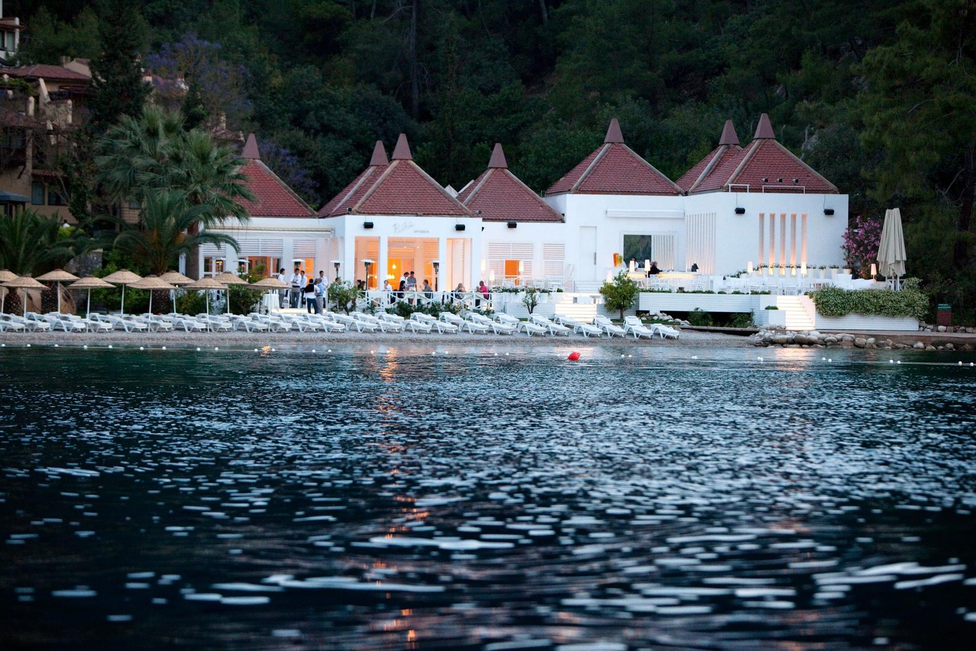 Hillside Beach Club — 10