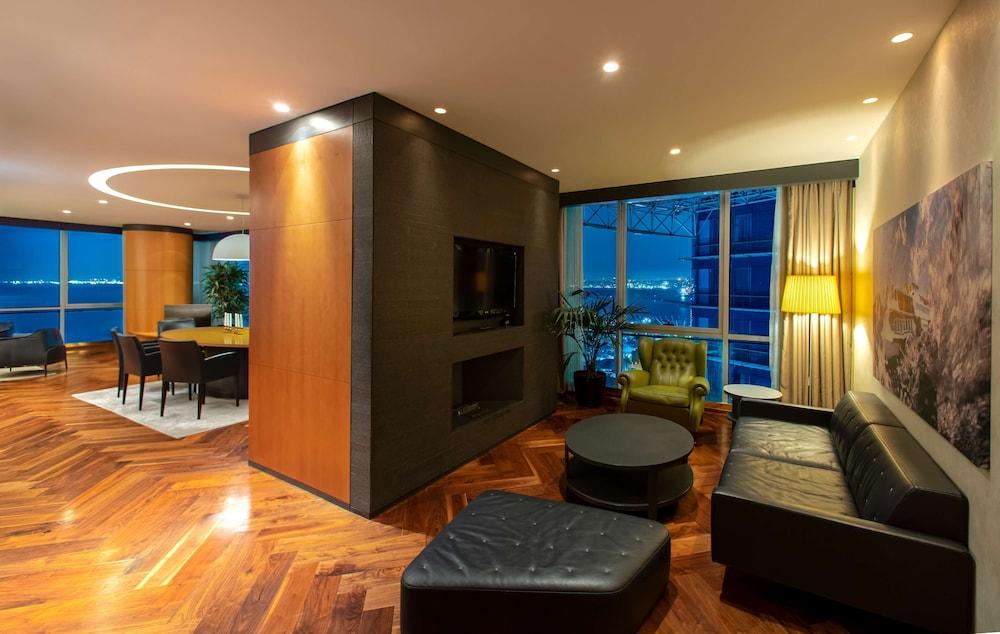 DoubleTree by Hilton Hotel Istanbul - Moda — 6
