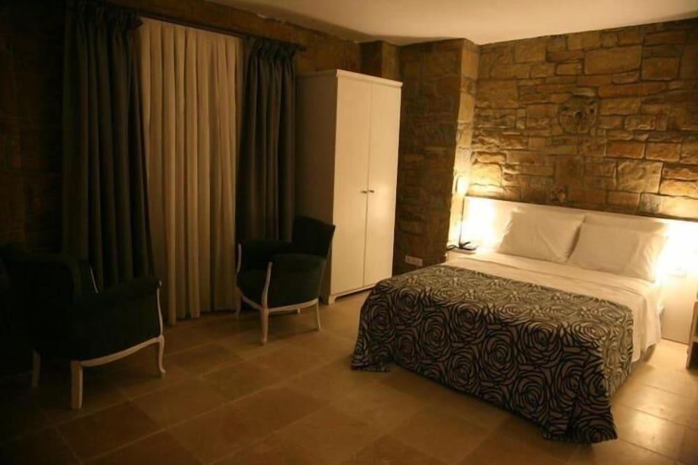 Anemos Hotel — 4