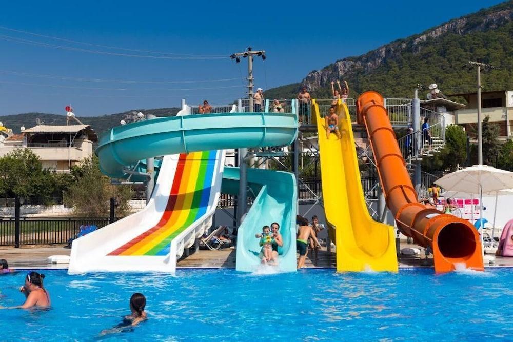 Ramada Resort by Wyndham Akbuk — 1
