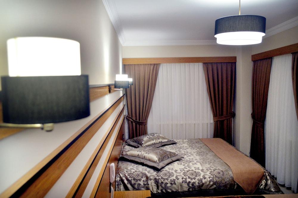 Quars Garden Hotel