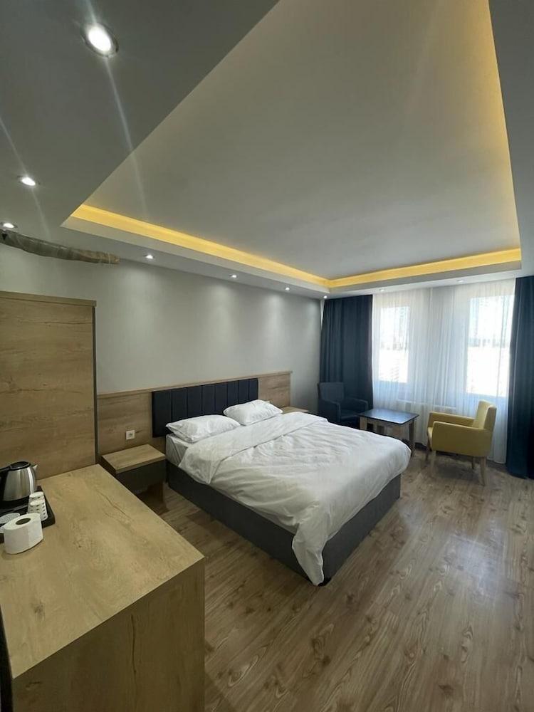 Asem suites hotel — 3