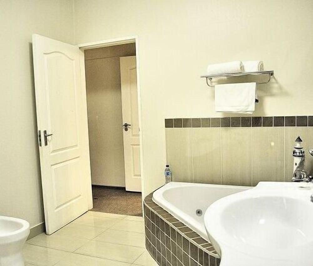 Sea Side Hotel and Spa 846745 — 6