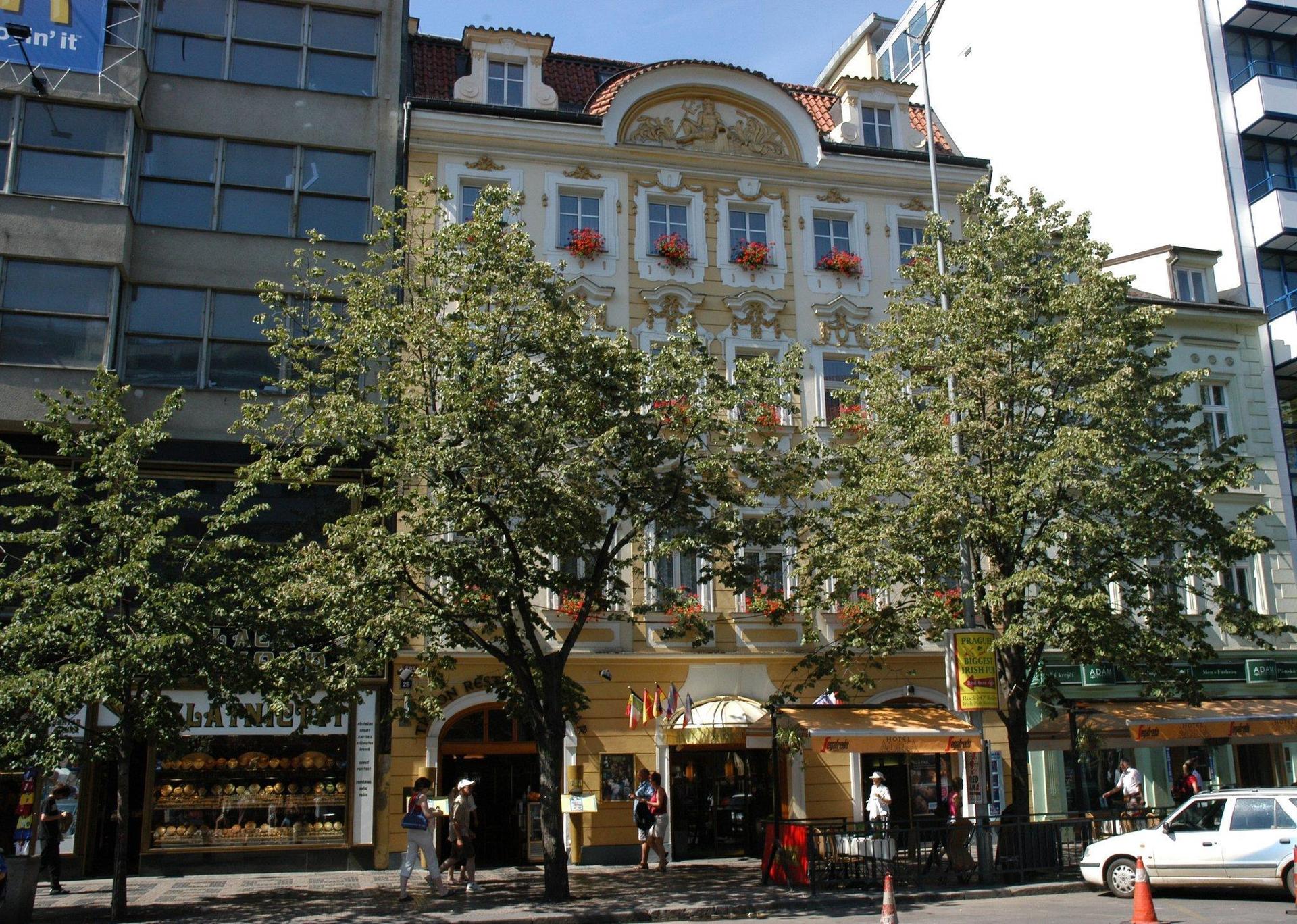Adria Hotel Prague — 6