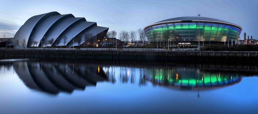 EXPRESS BY HOLIDAY INN GLASGOW AIRPORT — 4