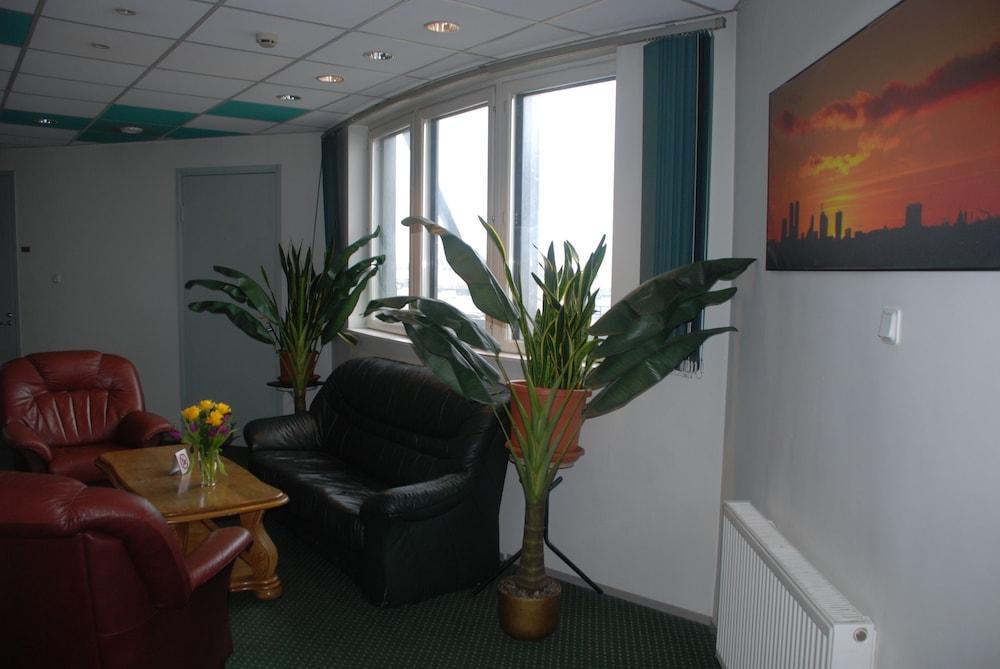 CENTER HOTEL TALLINN 1025108 — 6