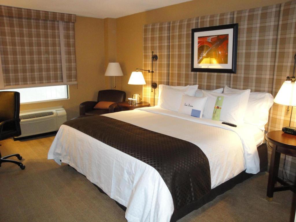 Doubletree Cincinnati Airport — 7
