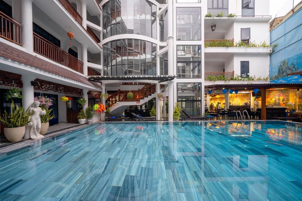 Thanh Binh Central Hotel — 1