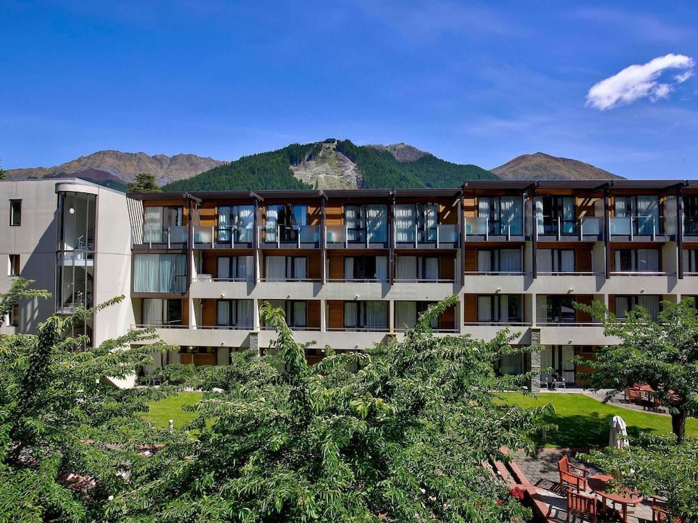 NOVOTEL QUEENSTOWN LAKESIDE — 1