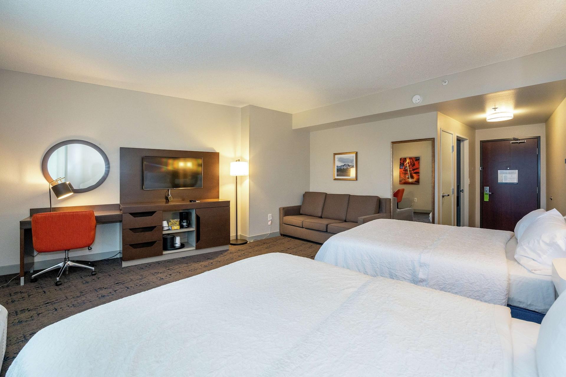 Hampton Inn and Suites Flagstaff — 9