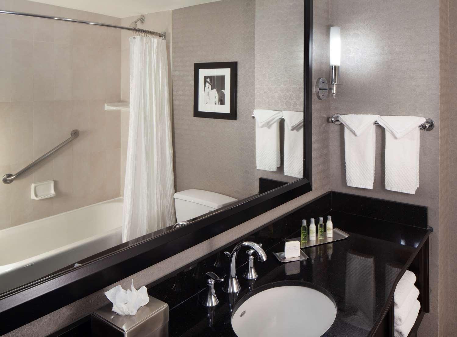 DoubleTree by Hilton El Paso Downtown — 2