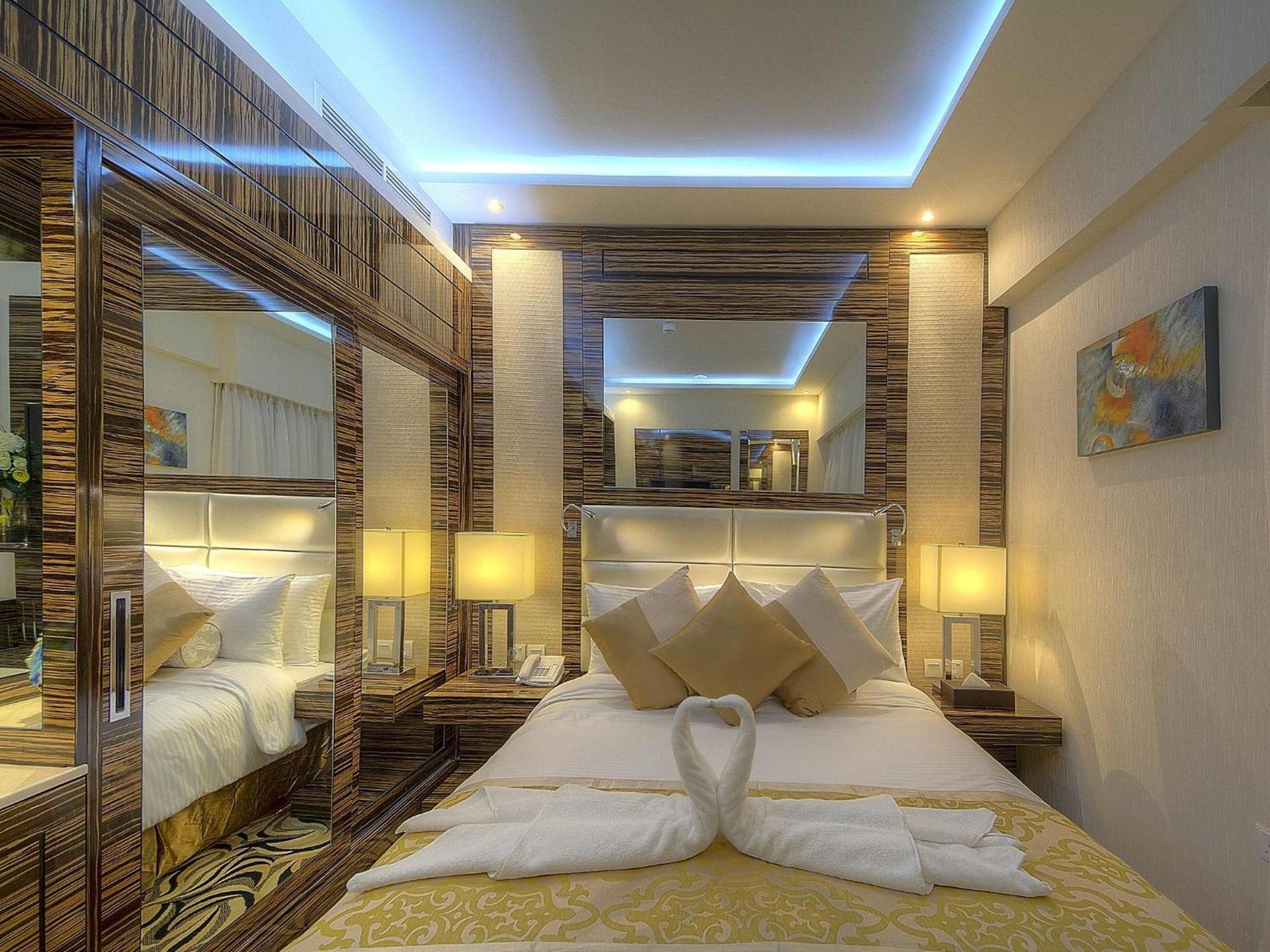 Orchid Vue Hotel — 7