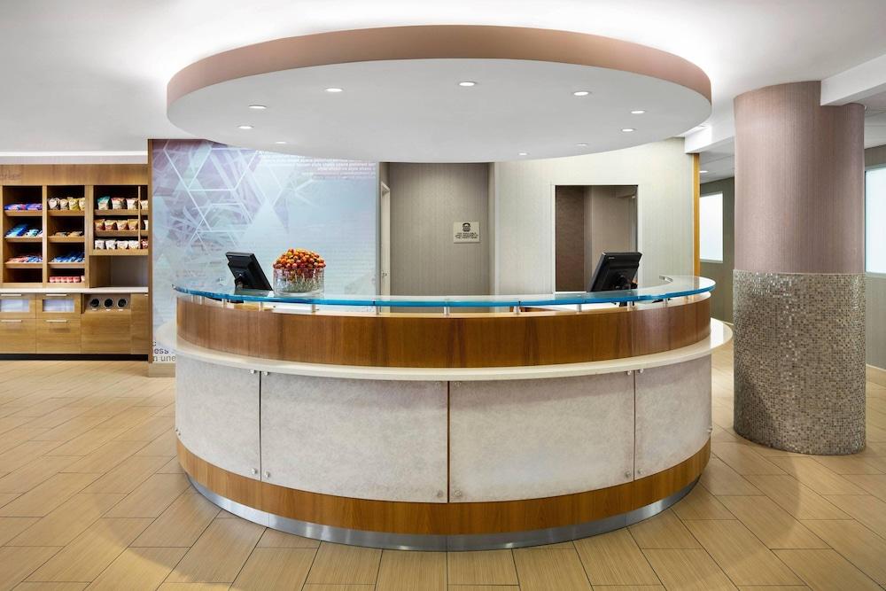 Springhill Suites by Marriott Flagstaff — 1