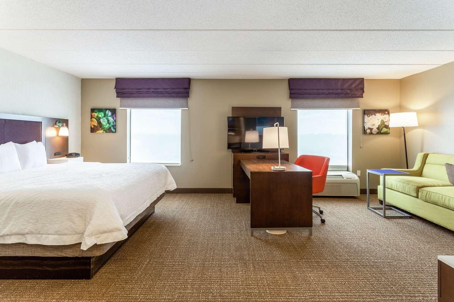 Hampton Inn & Suites Chicago-Libertyville — 9