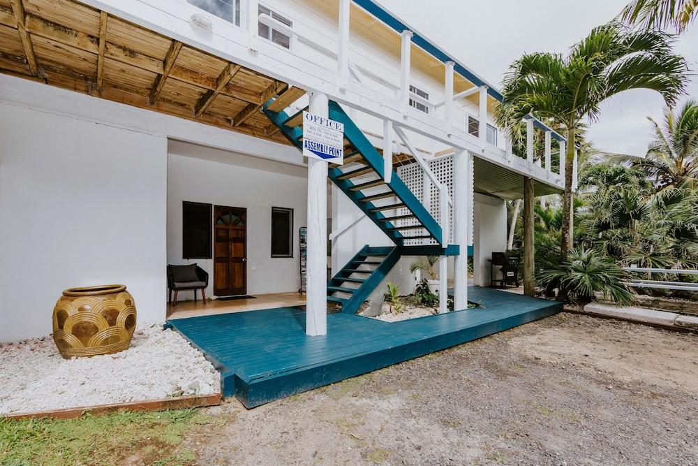 Sunrise Beach Bungalows — 1