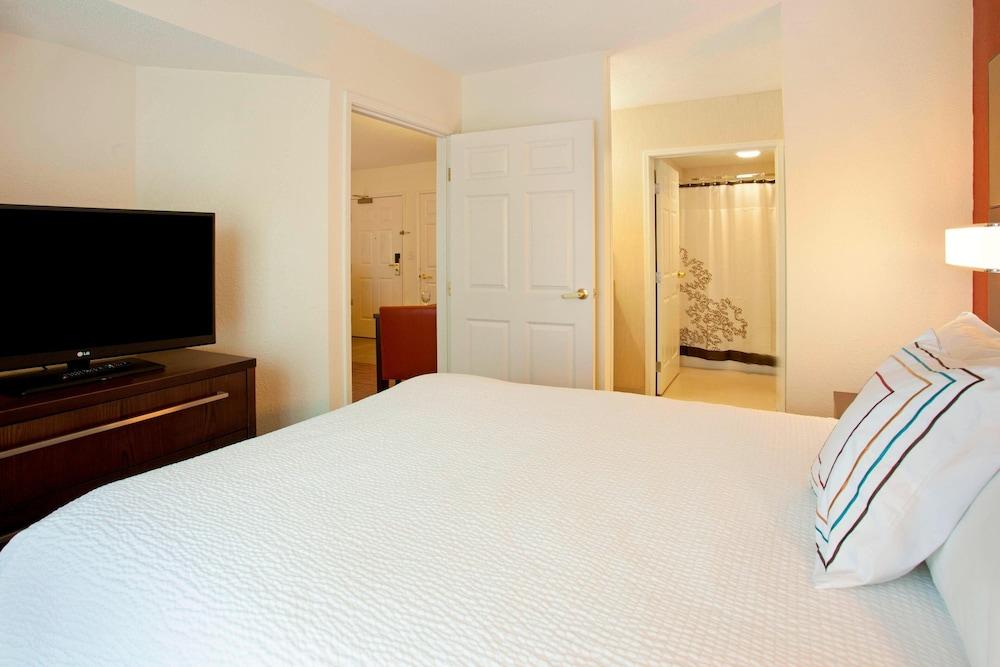 Residence Inn By Marriott Fort Wayne — 8