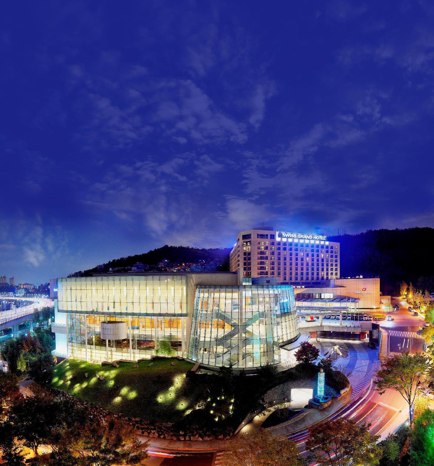 Swiss Grand Hotel — 9