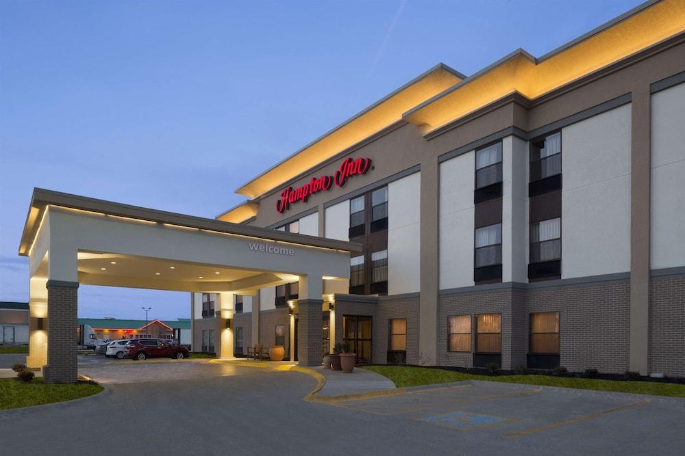 HAMPTON INN FINDLAY — 1