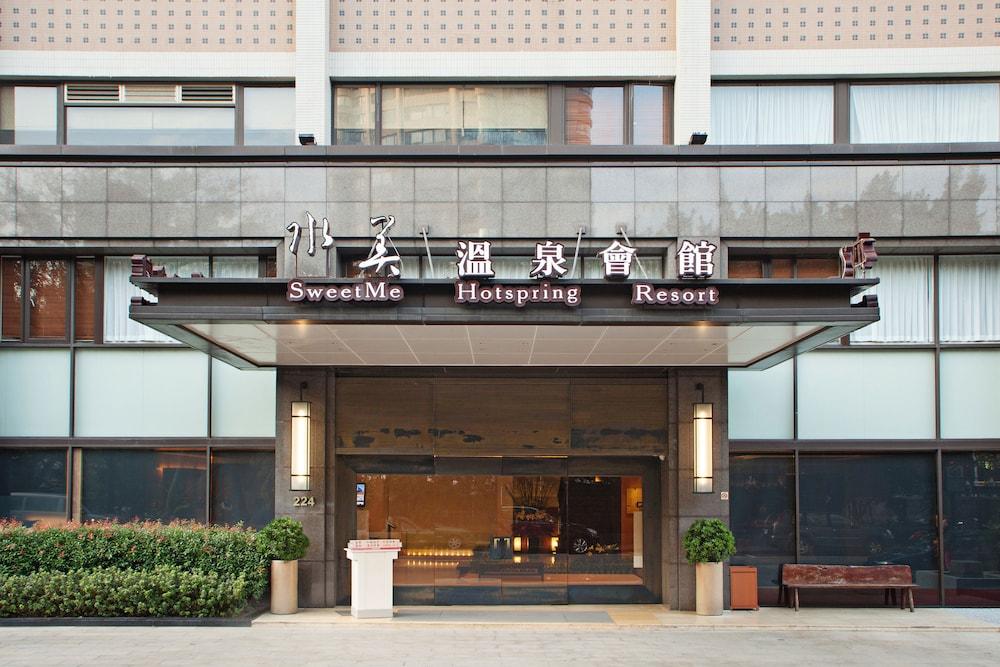 Sweetme Hotspring Resort 885115 — 1