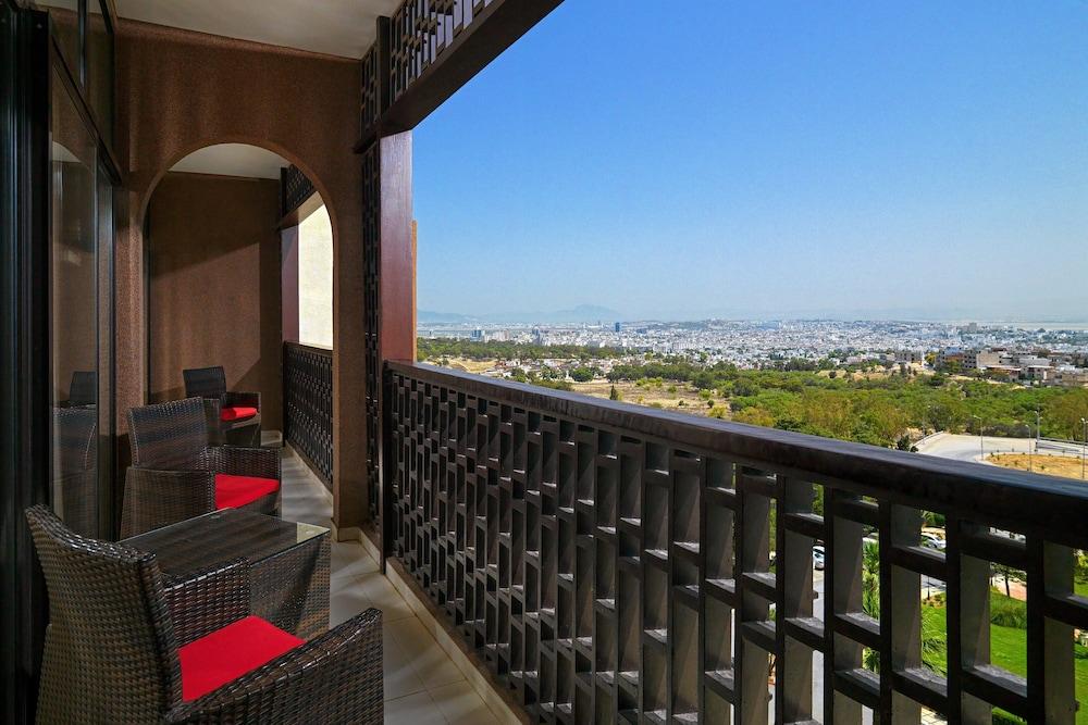 Sheraton Tunis Hotel 100312 — 1