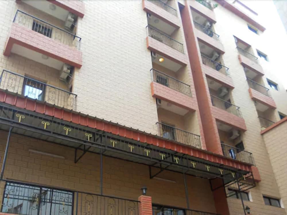 Tou'Ngou Hotel — 1