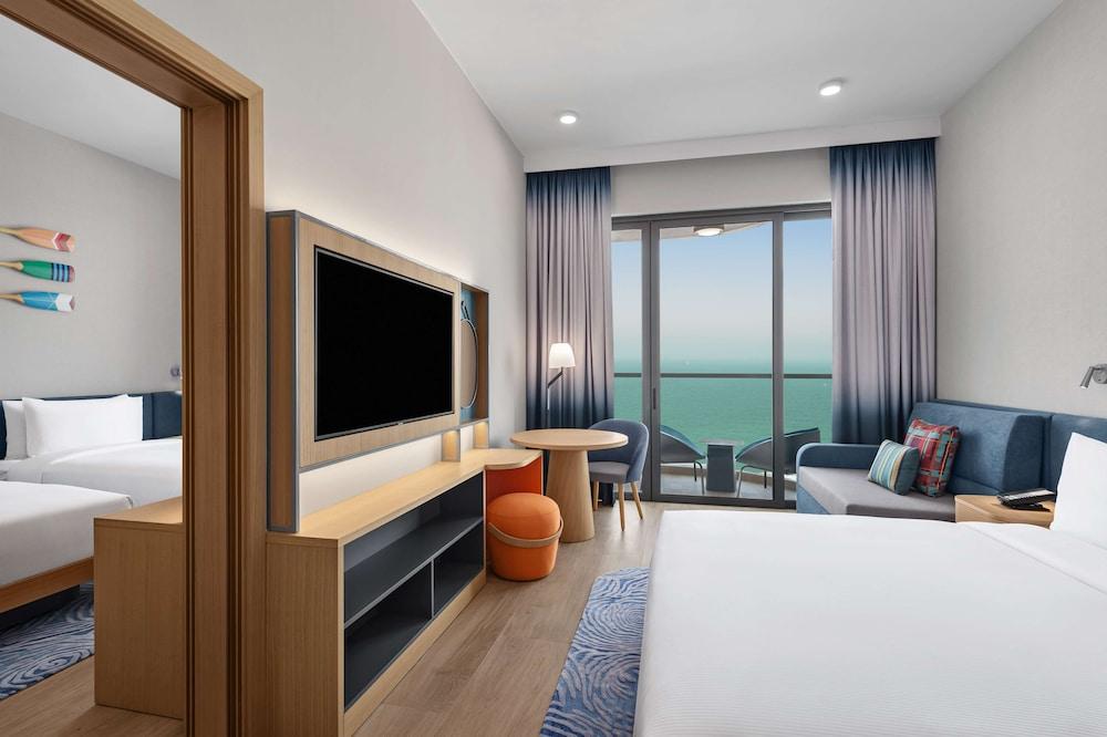 Hampton By Hilton Marjan Island — 6