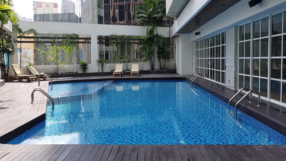 MELIA KUALA LUMPUR 17924 — 1