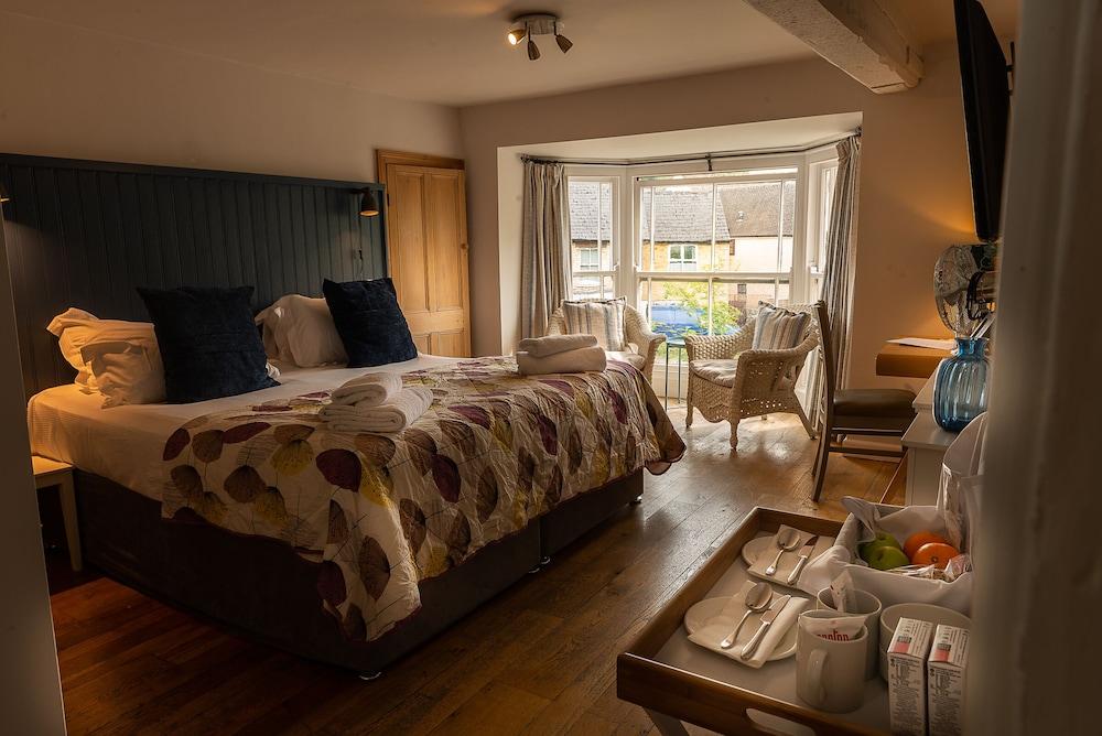 Wild Garlic Restaurant &amp; Rooms — 9