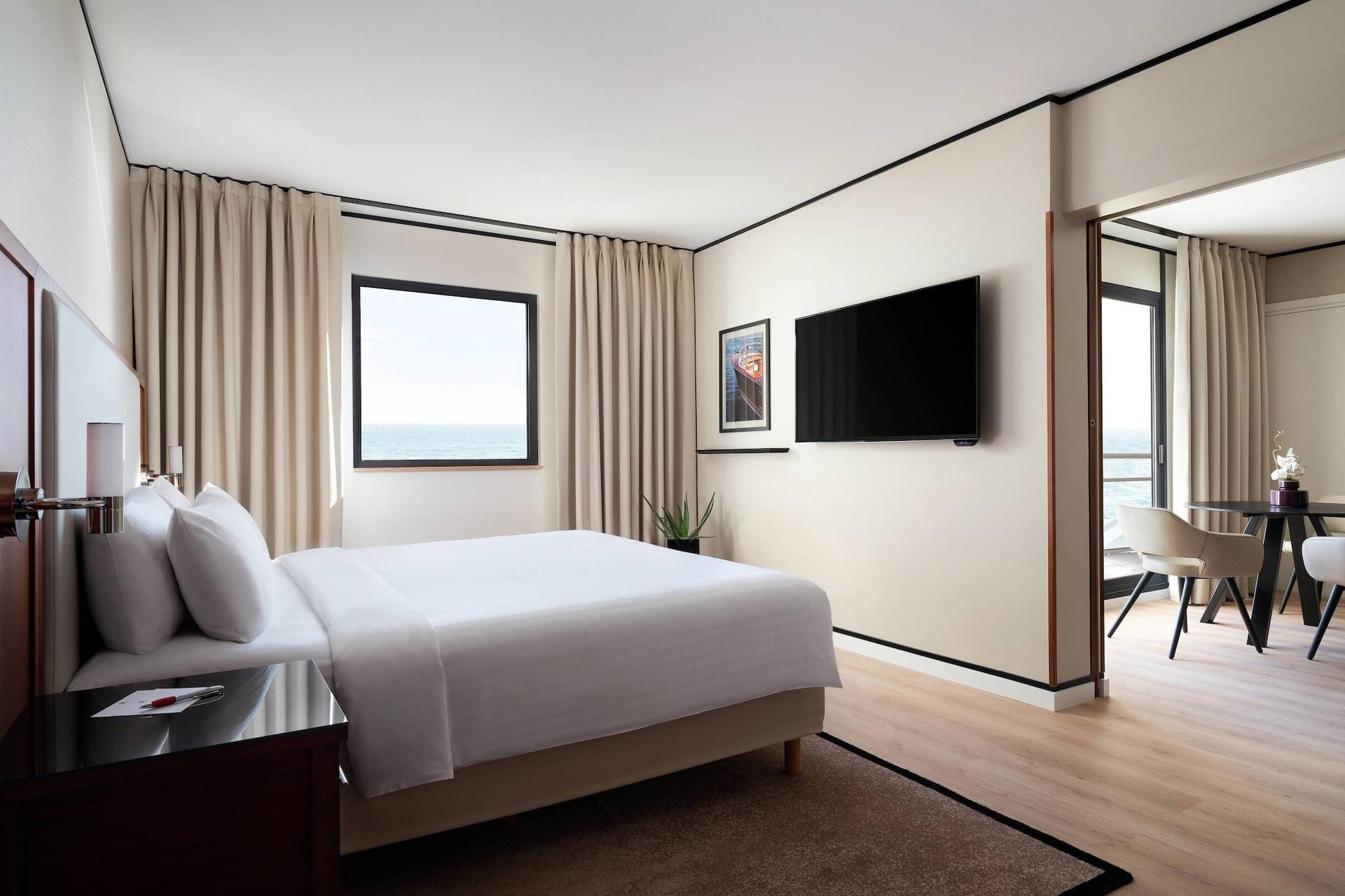 Riviera Marriott Hotel La Porte de Monaco — 8