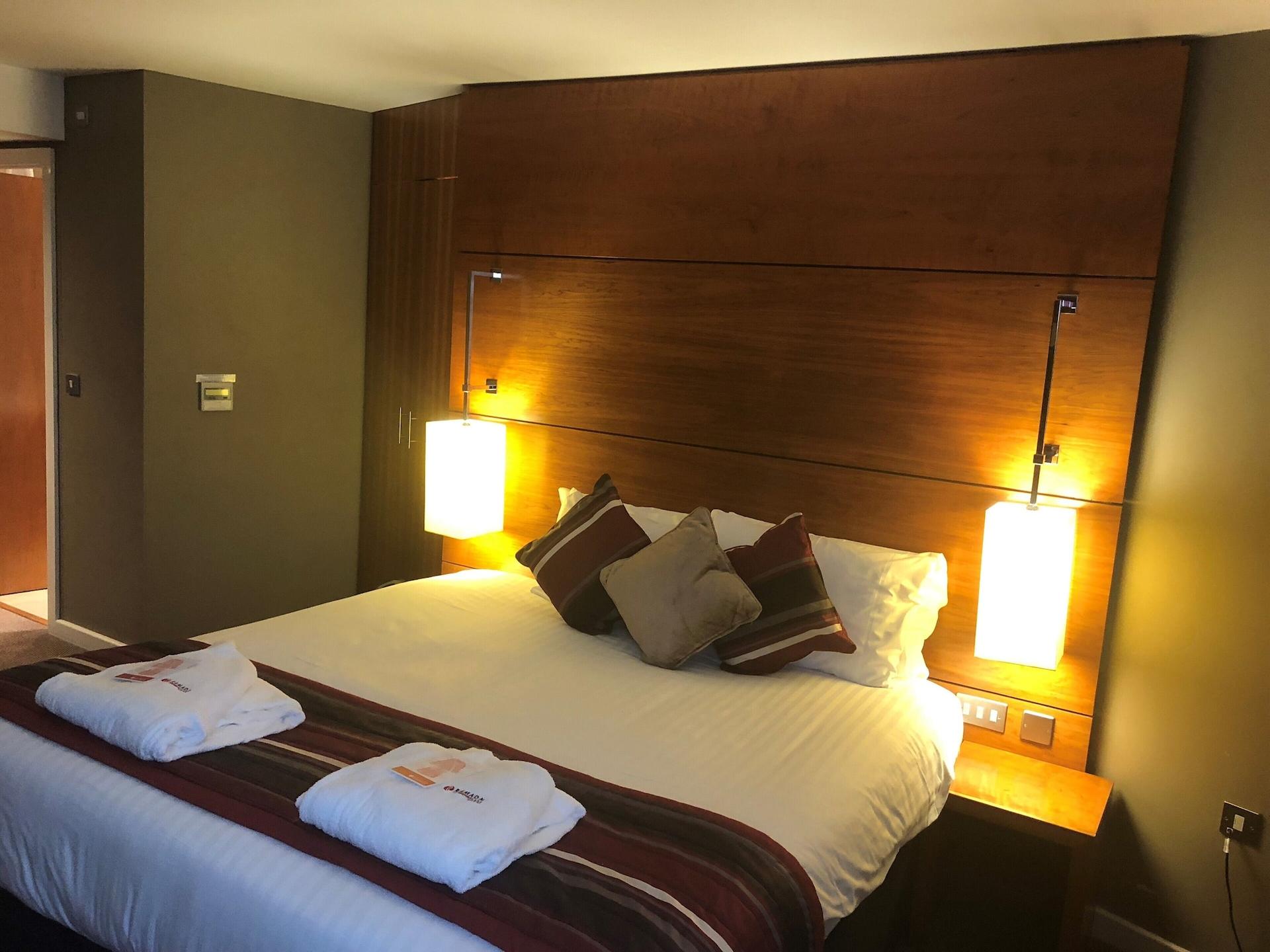 Ramada Plaza by Wyndham Wrexham — 8