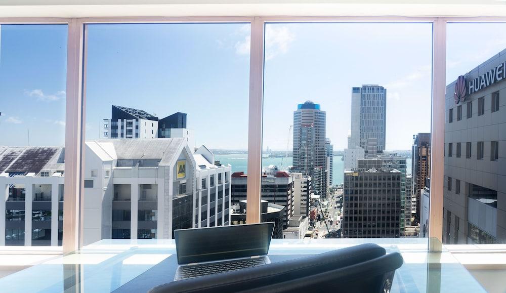 CROWNE PLAZA AUCKLAND — 6