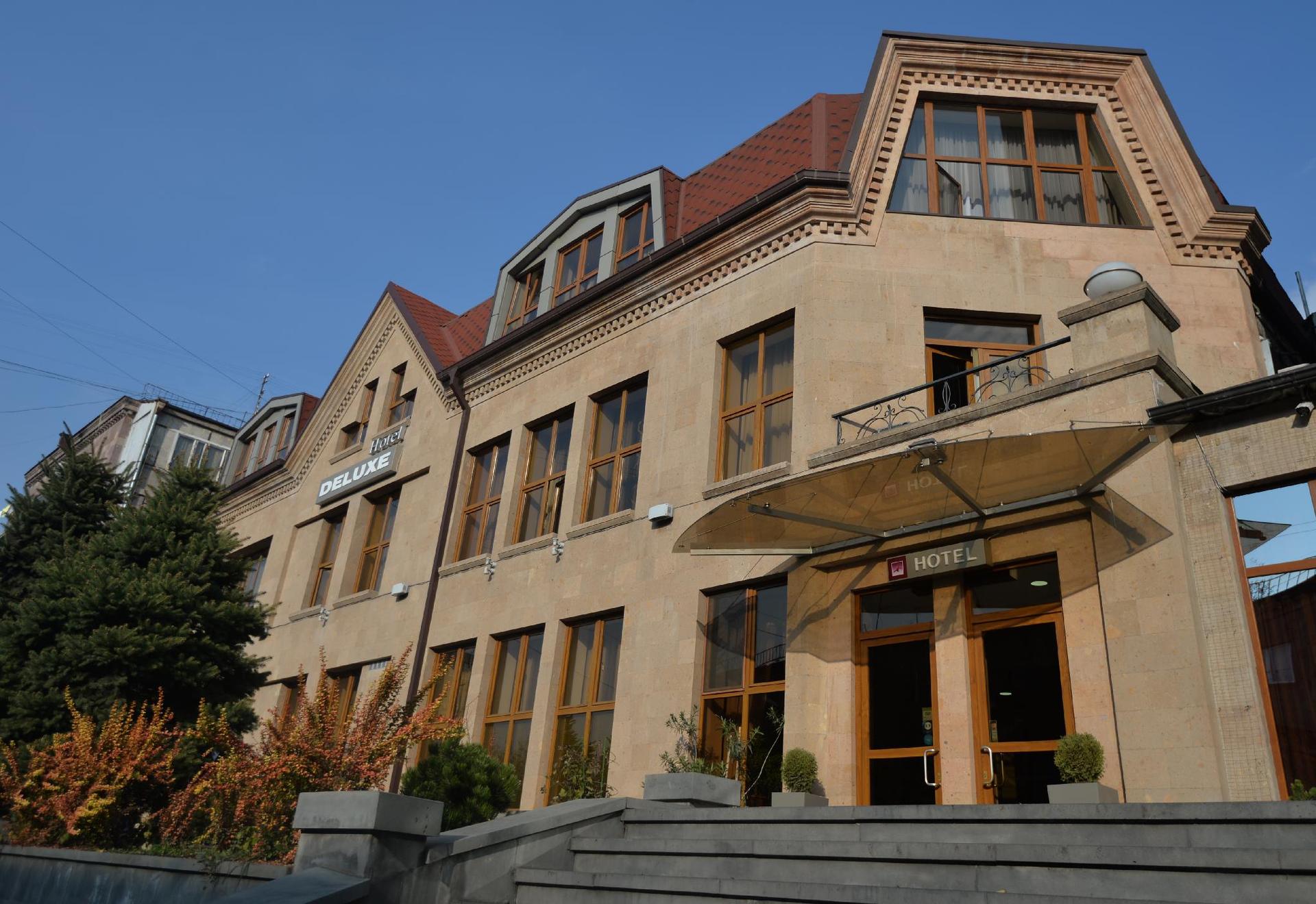 YEREVAN DELUXE HOTEL — 3