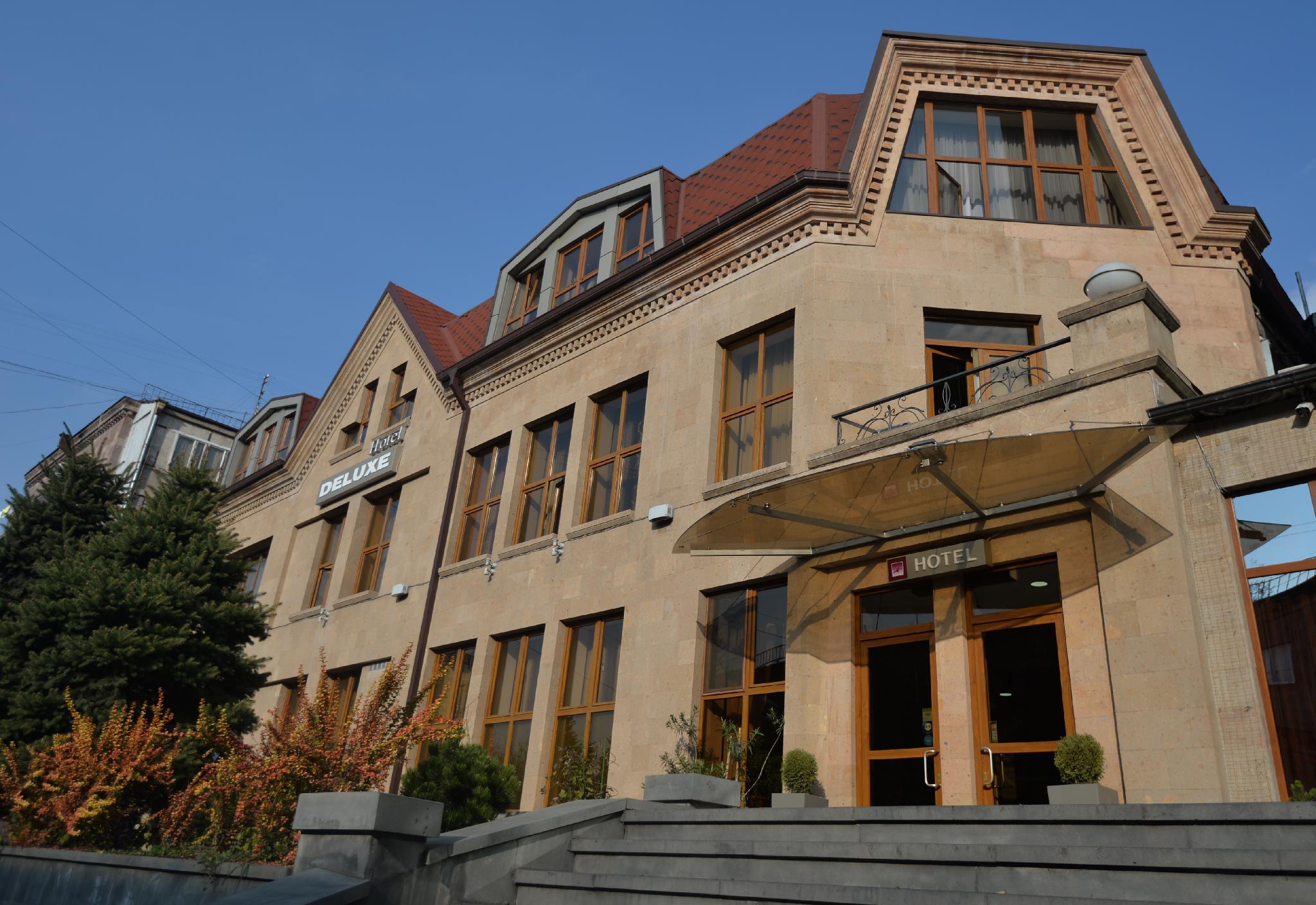 YEREVAN DELUXE HOTEL — 3