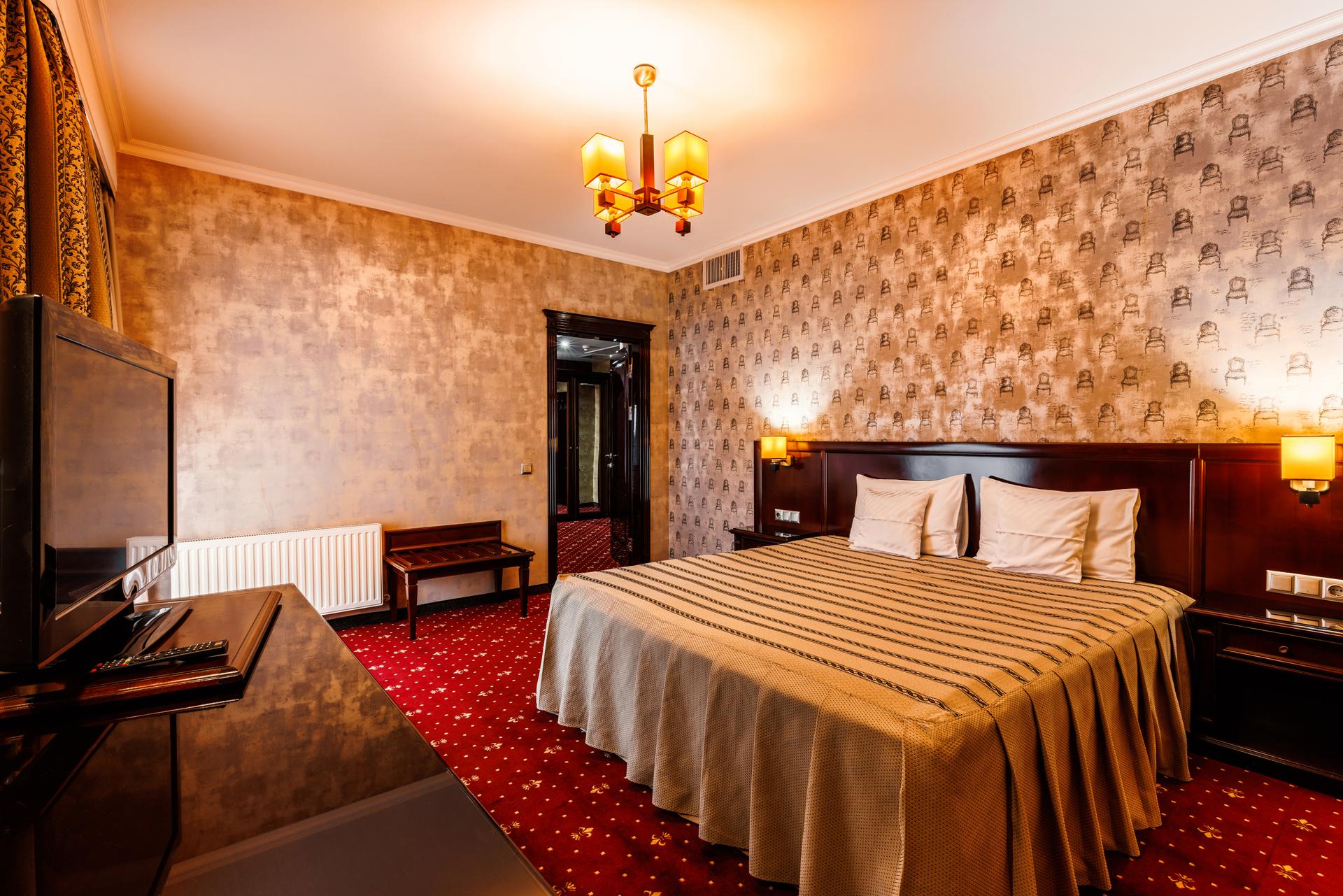 Prezident Hotel, Chisinau — 8