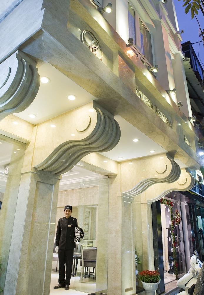 Classy Boutique Hotel — 1