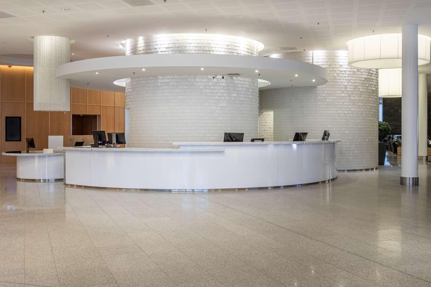 Hilton Helsinki Airport — 1